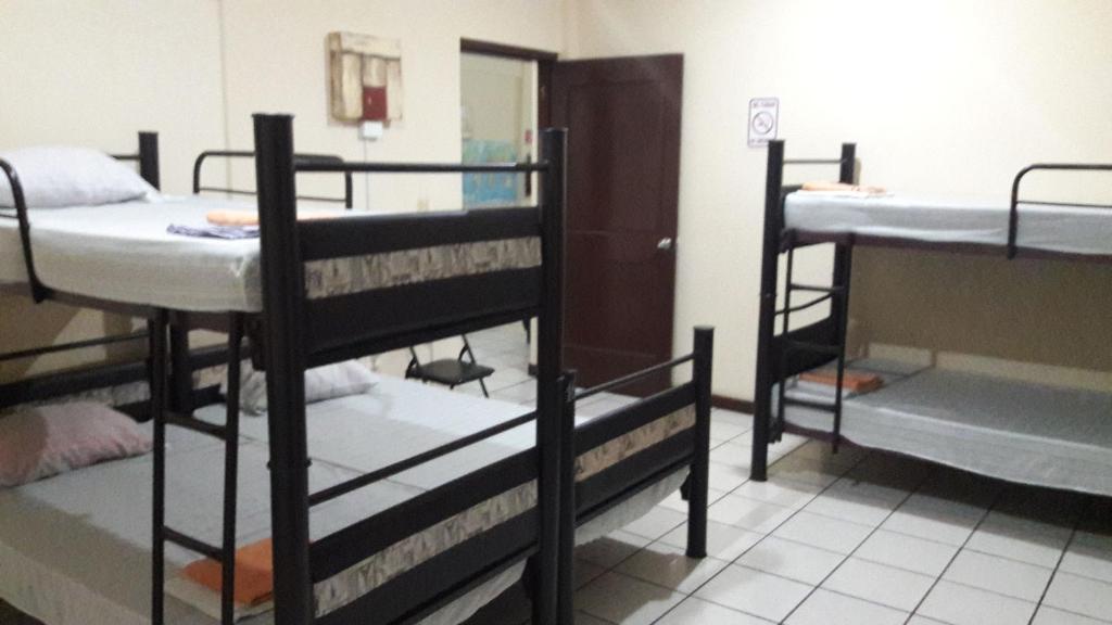 Семейный (Cемейный номер с собственной ванной комнатой), Hostel Alme