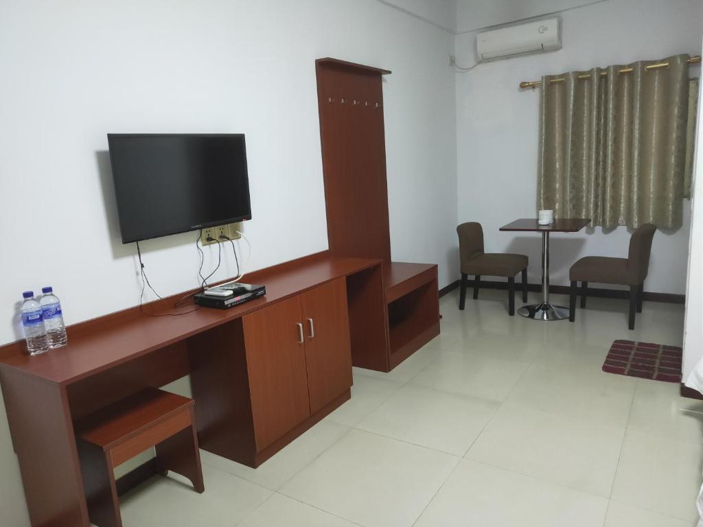 CHONG TI HOTEL photo 2