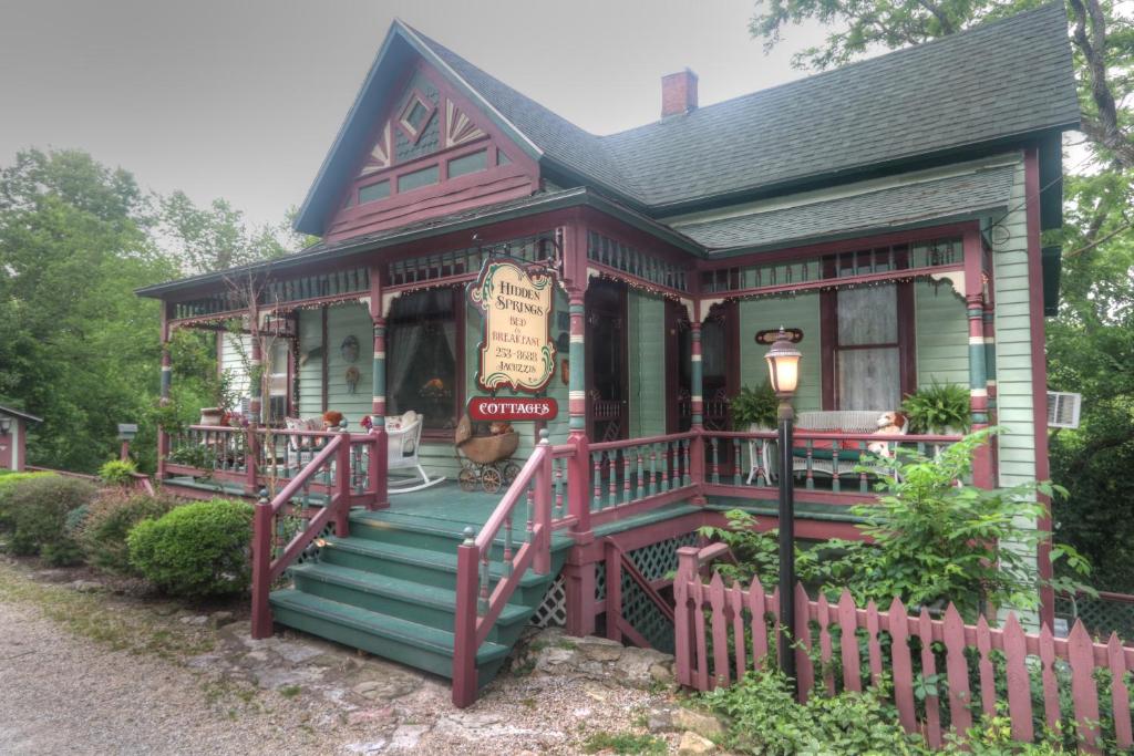 Hidden Springs Bed & Breakfast image