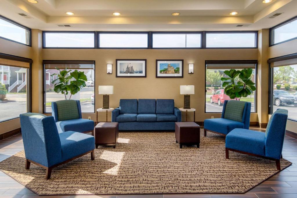 Quality Inn & Suites Olde Town photo 2