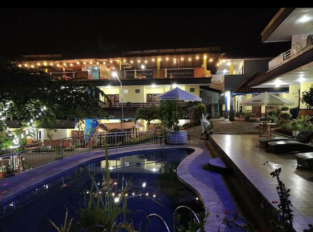 Villa Panderman Indah photo 3