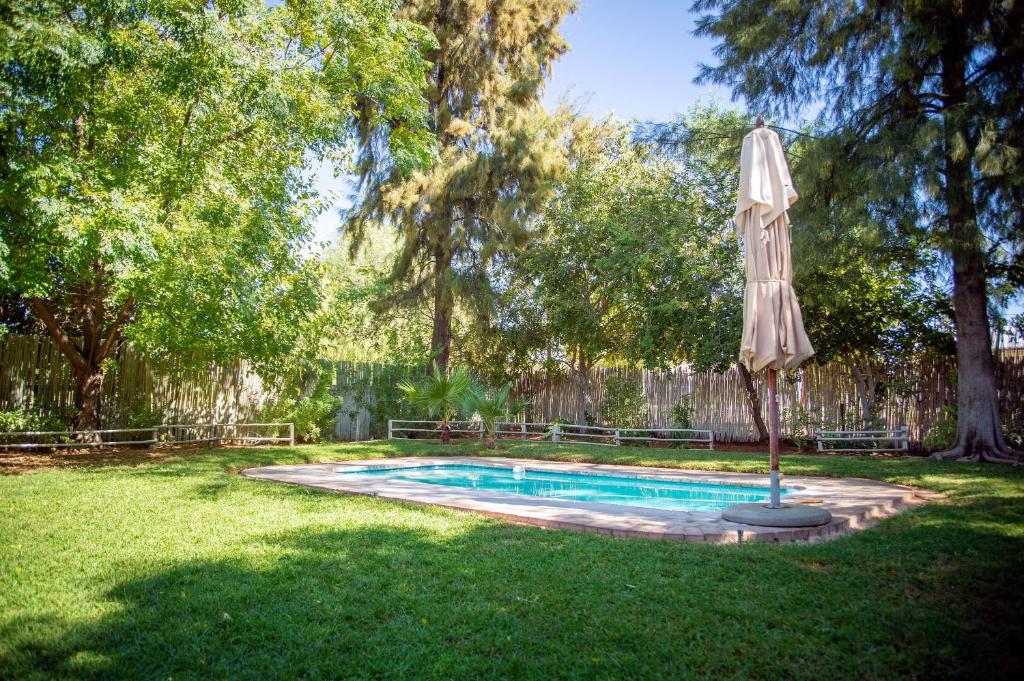Kalahari Camelthorn Guesthouse and Camping photo 4