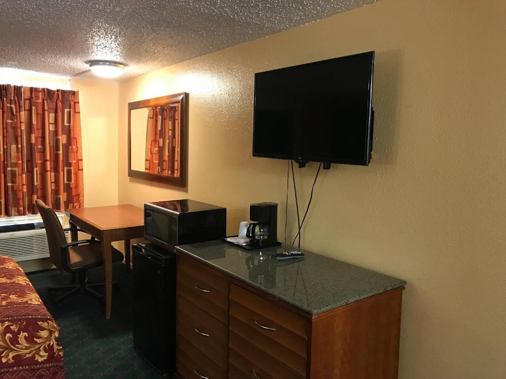 Travel Inn Weatherford photo 4
