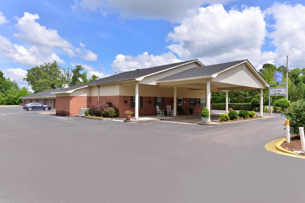 The Heritage Inn image