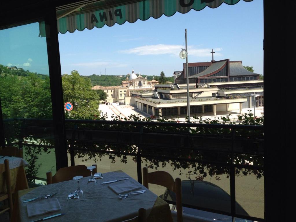 Hotel Pina Ristorante photo 4