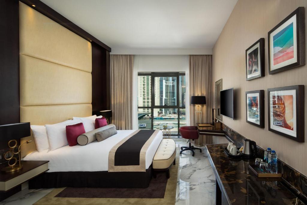 Двухместный (Улучшенный номер с кроватью размера «king-size»), Отель Millennium Place Dubai Marina