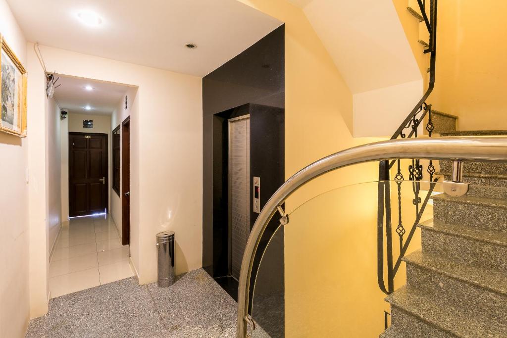 Calmette Hotel