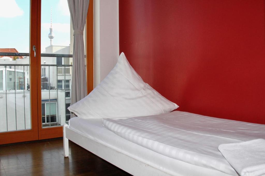 Одноместный (Стандартный одноместный номер с собственной ванной комнатой), Baxpax Downtown Hostel/Hotel