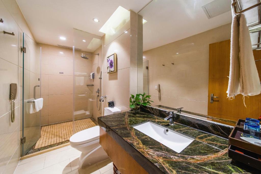 Семейный (Семейный номер), Zhuhai Huayu Jixiang Lou Former Huayu Minfu Hotel