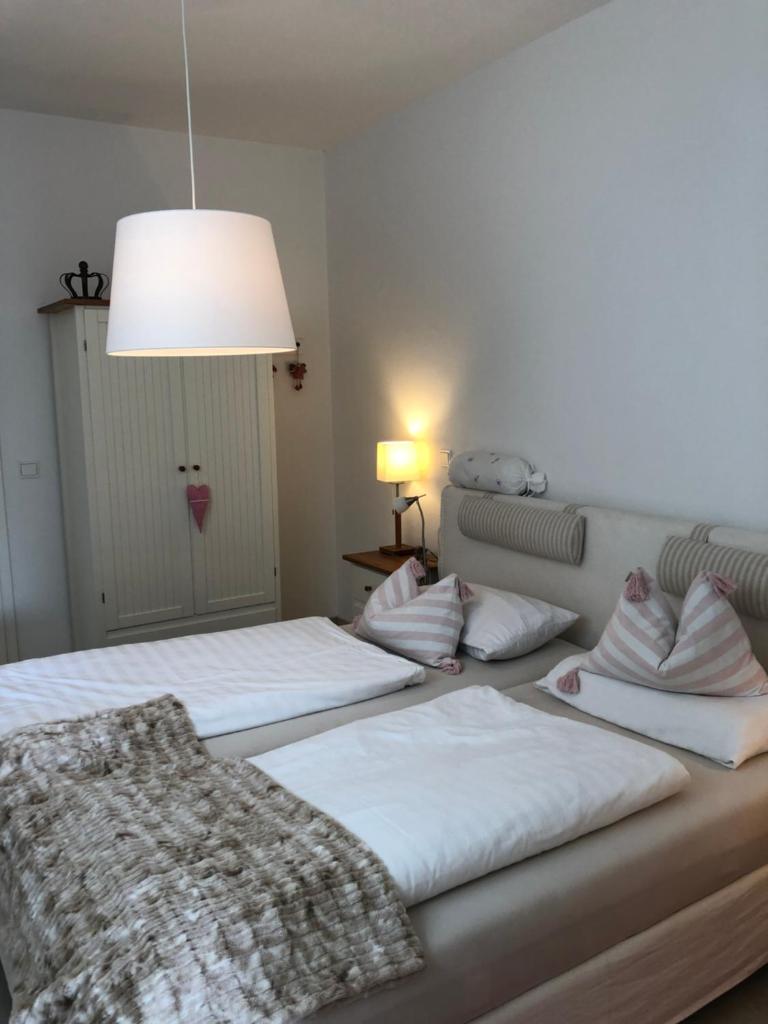 Ferienwohnung Burgenblick mit Blick auf Riedenburg photo 4