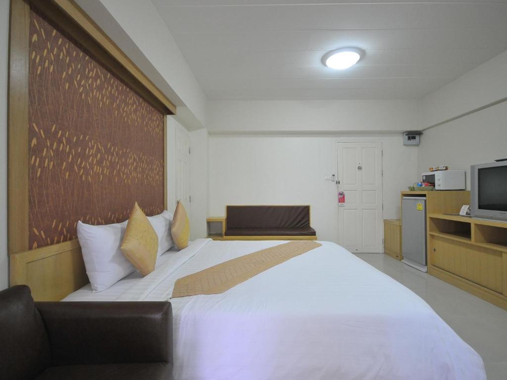 Двухместный (Улучшенный двухместный номер с 1 кроватью), Отель P-Park Residence - Charansanitwong-Rama7