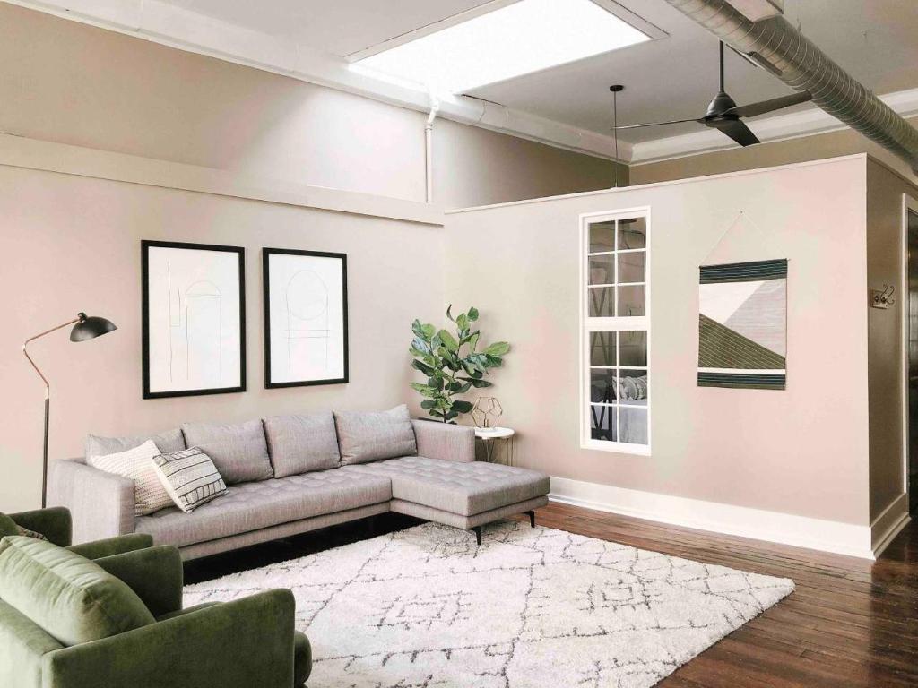Cru Loft in the Heart of Downtown Knox photo 2