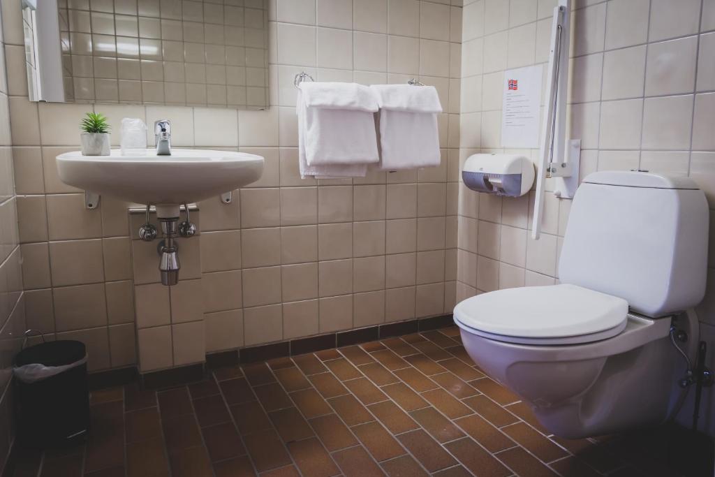 Frøken Skjolds Hotel Lyngengården photo 1