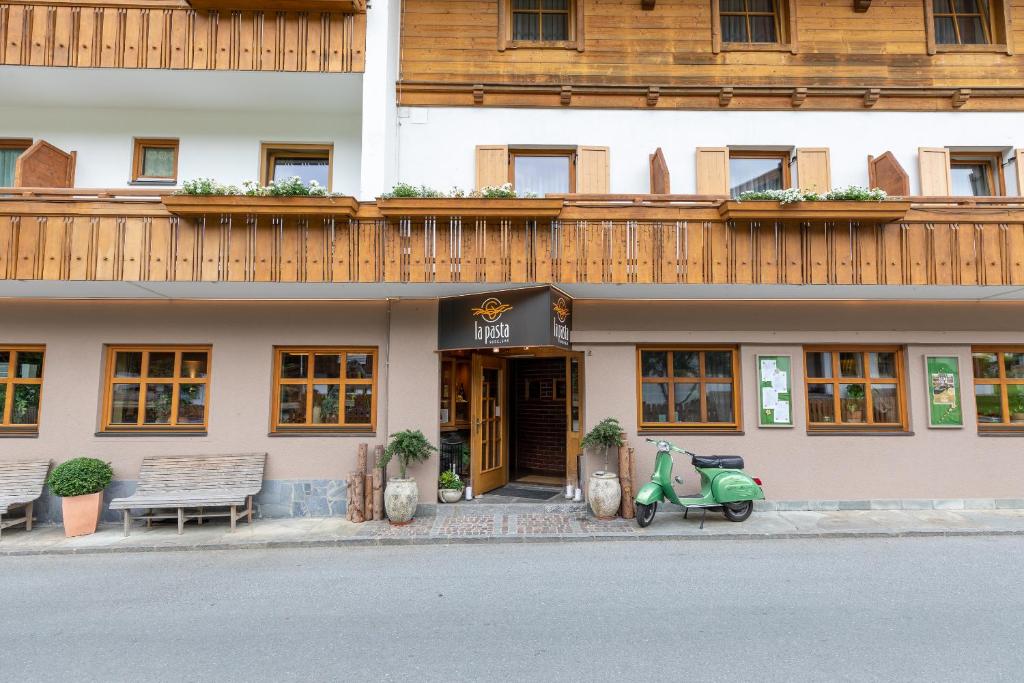 La Pasta Hotel Restaurant photo 4