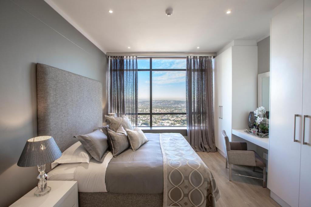 Sandton Penthouse, 4 Bedroom