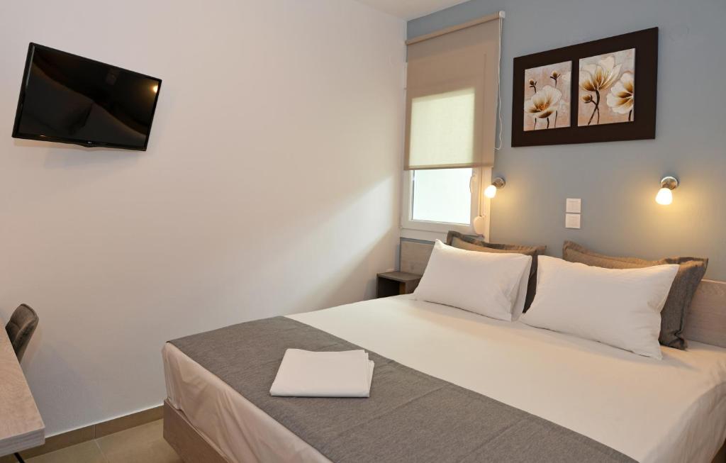 Iraklis Hotel photo 3