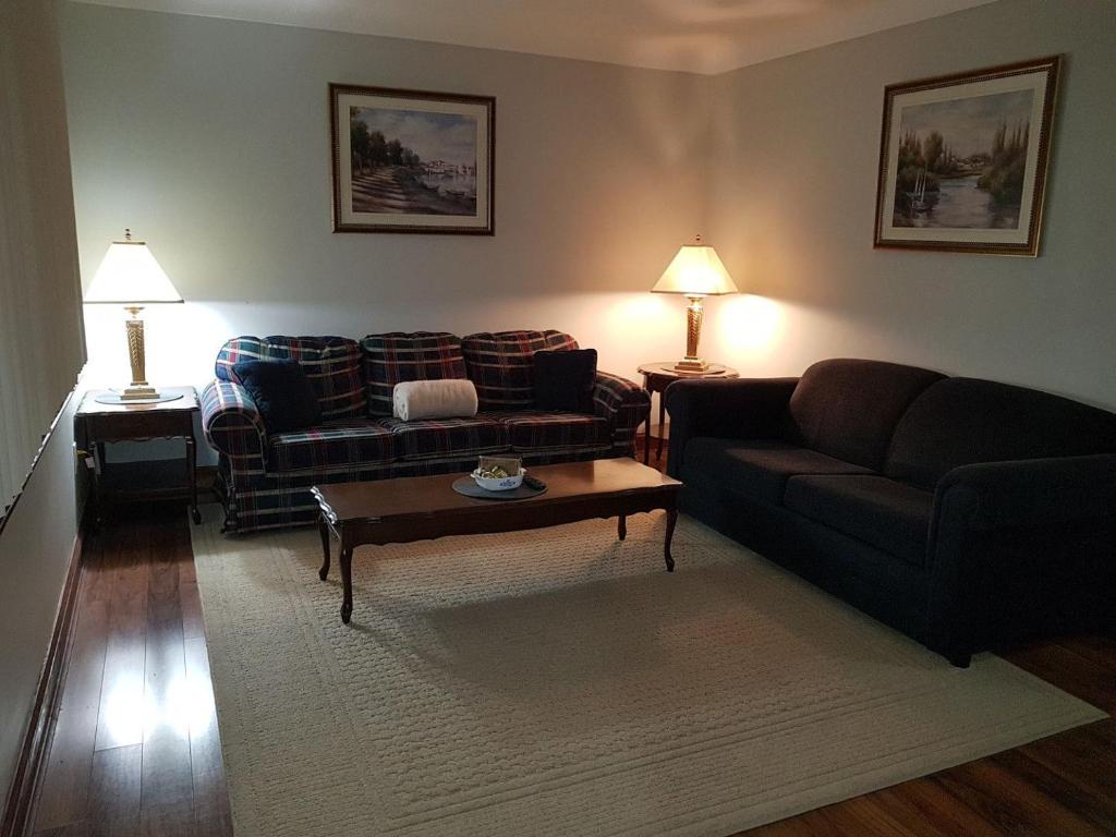 Sarnia's Man Cave welcomes you... Game ON! photo 2
