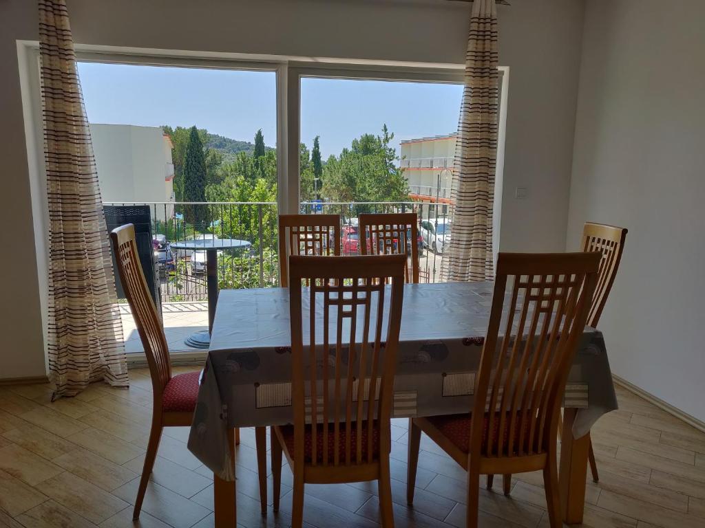 Apartment Greta,50 METERS TO THE BEACH photo 2