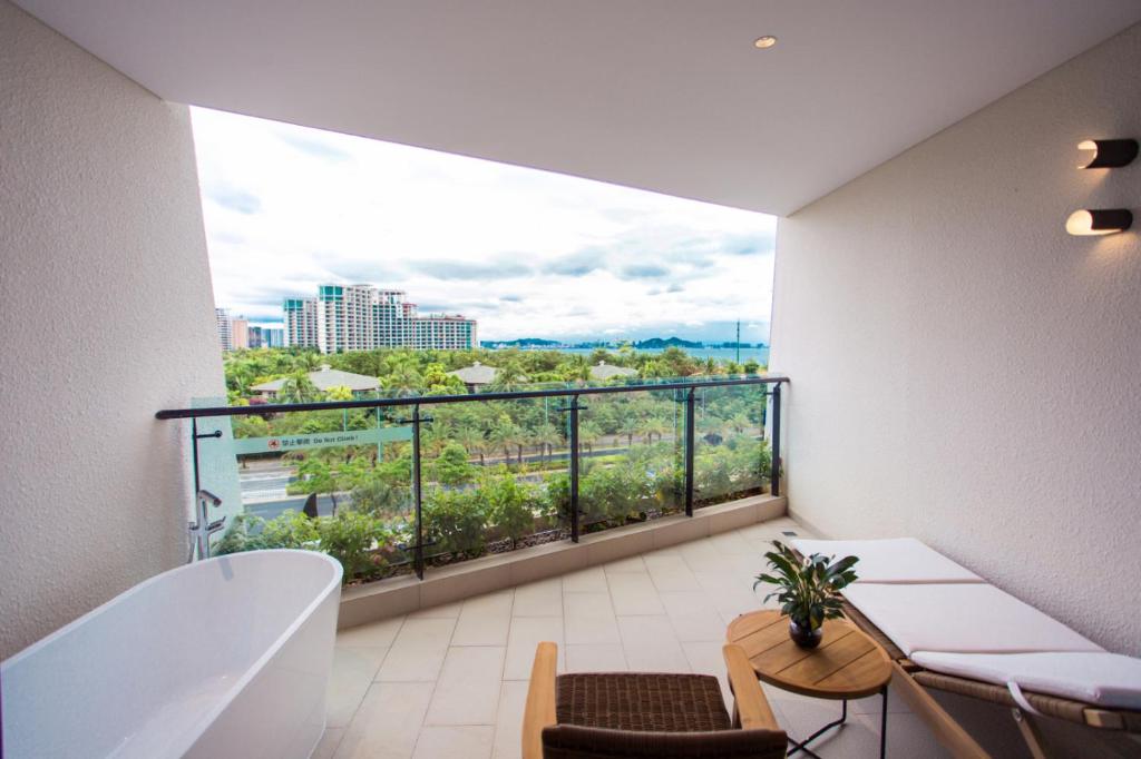 Sanya Conifer Resort photo 1