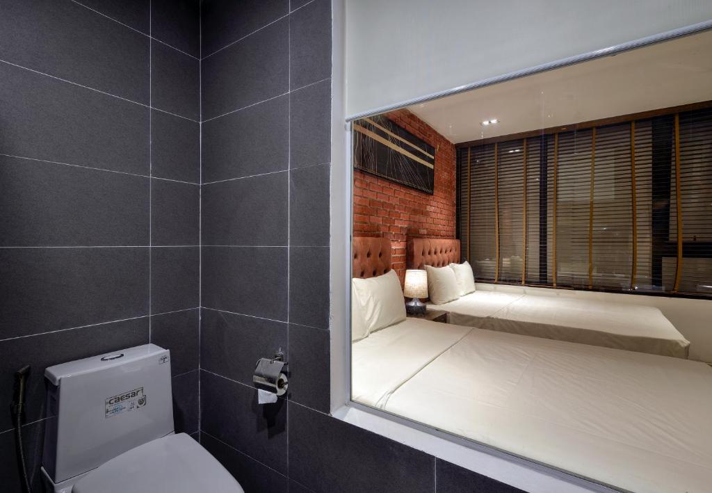The Marron Hotel