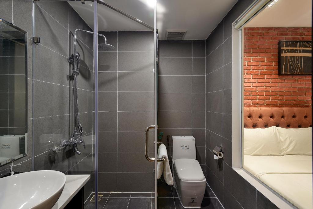The Marron Hotel
