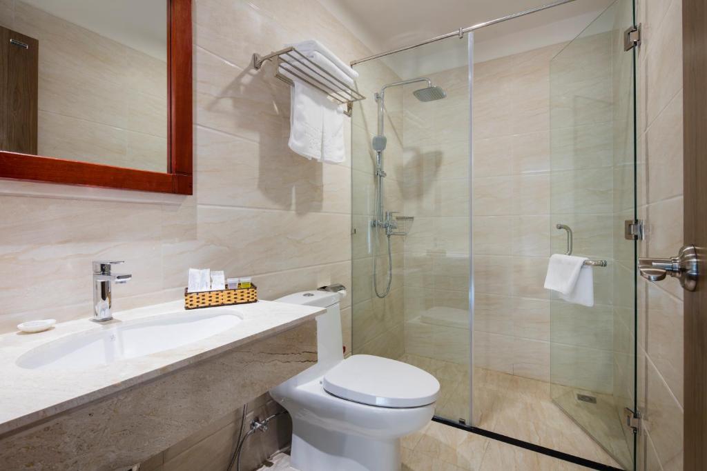 Апартаменты (Апартаменты Делюкс), Maple Leaf Hotel & Apartment