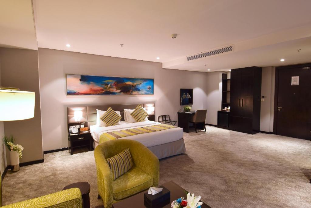 Best Western PLUS Fursan Hotel Room Type - Junior Queen Suite
