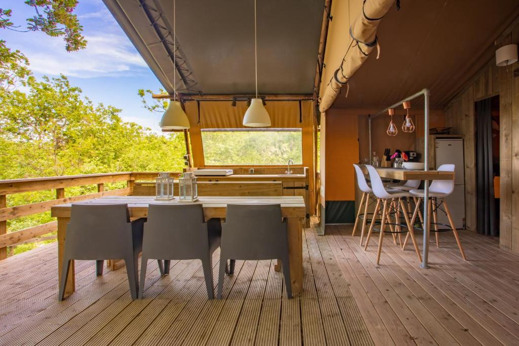 Lodge Holidays - Glamping Camping San Marino photo 2