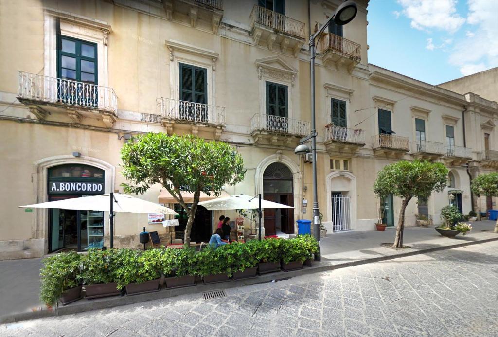 Casa Anna, Syracuse