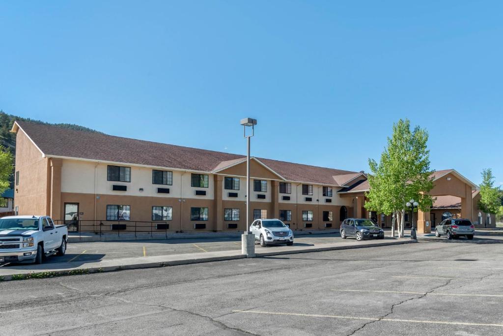 Quality Inn & Suites photo 3