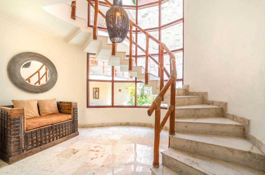 Апартаменты (Апартаменты с 3 спальнями - Пентхаус), Maya Villa Condo Hotel and Beachclub