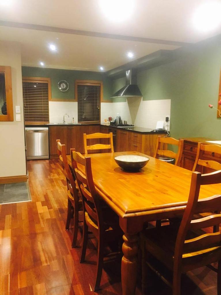 Lansdown Peaks Apartments photo 4
