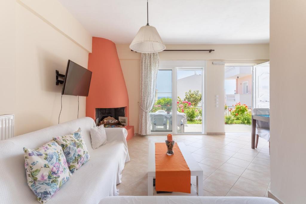 Markella's House near Athens Airport and Vravrona Beach - Tap to explore photos