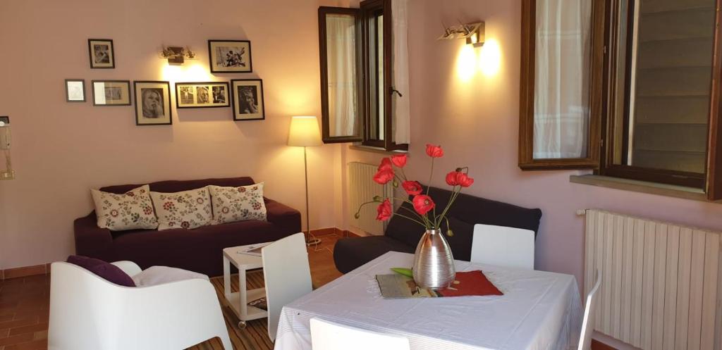 House in Montegridolfo photo 2