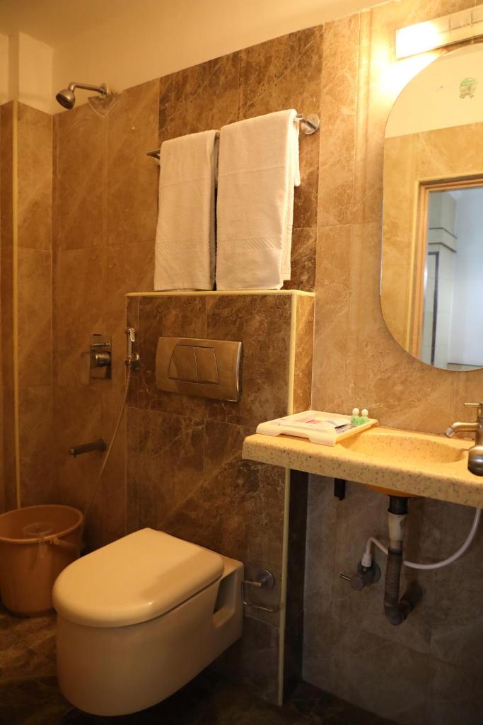 Двухместный (Двухместный номер Делюкс с 1 кроватью), Maple Tree Hotel