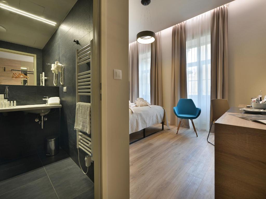 Двухместный (Двухместный номер с 1 кроватью), EA Hotel New Town