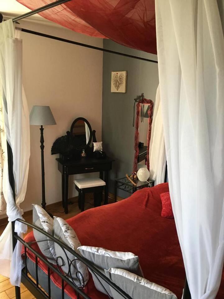 Gîte "L'échappée amoureuse et féérique" photo 4