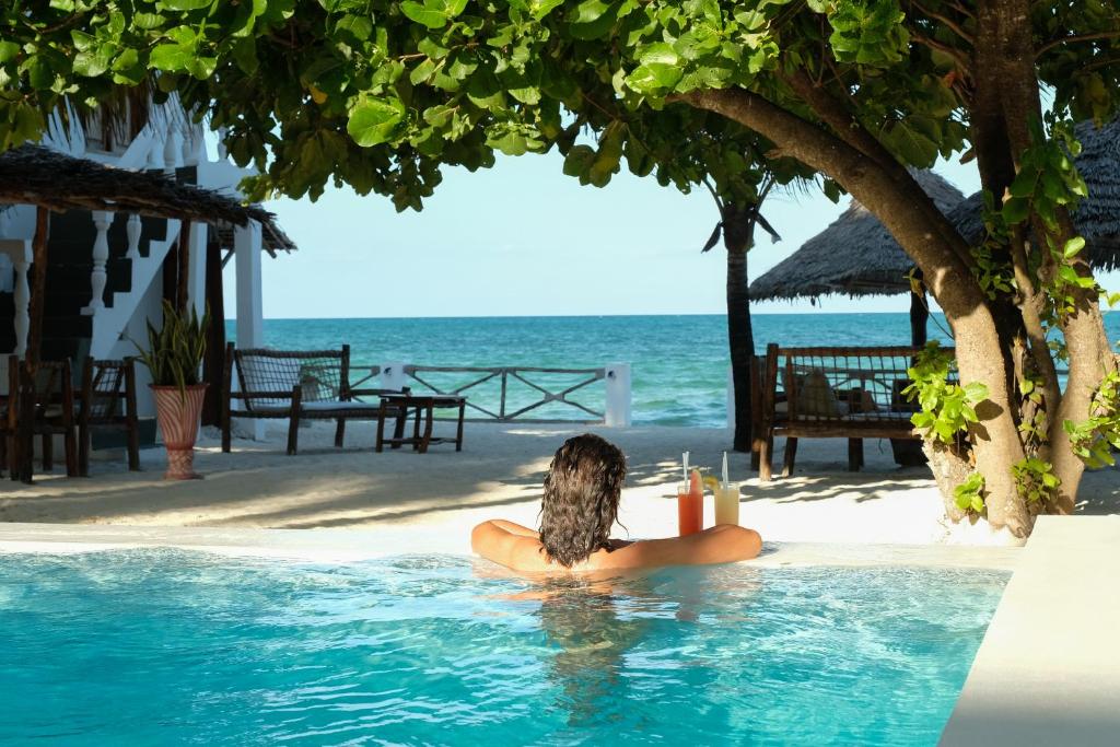 Makuti Beach Bungalows