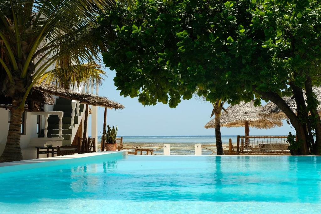 Makuti Beach Bungalows photo 2