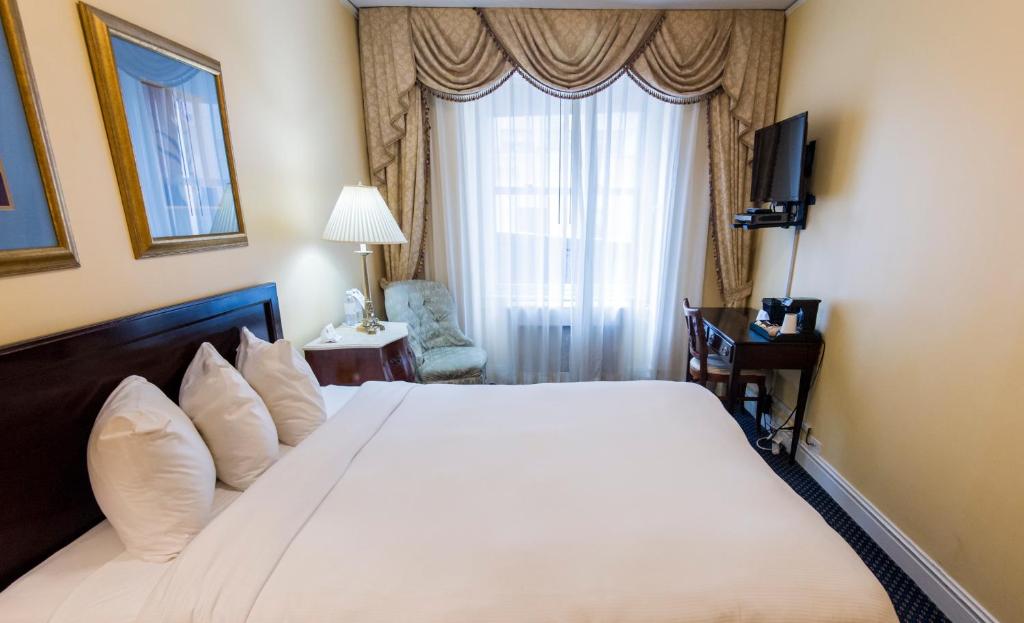 Двухместный (Номер Делюкс с кроватью размера «queen-size»), 3 West Club