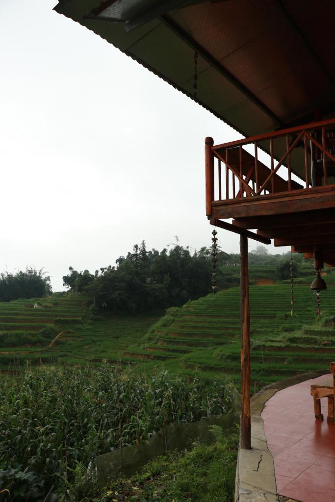 Indigo Snail Boutique Hmong Homestay