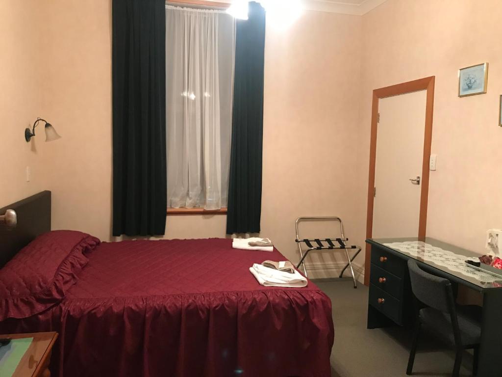 Feilding Hotel photo 2