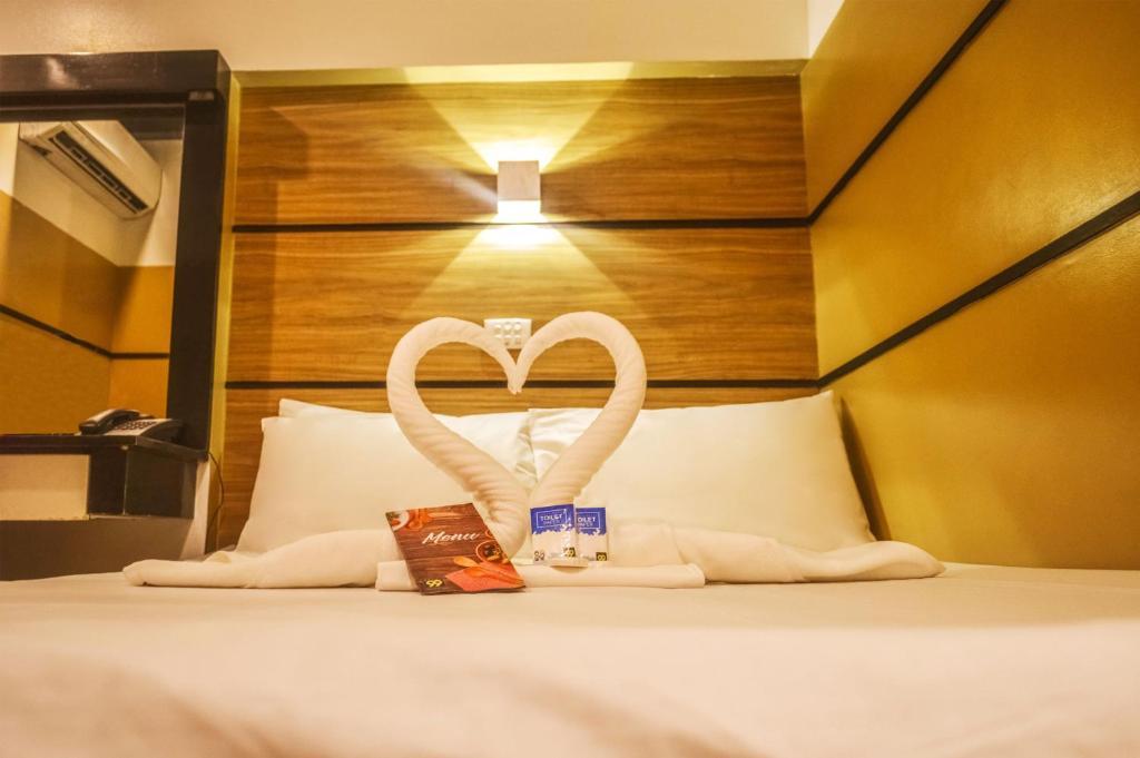 Двухместный (Бюджетный двухместный номер с 1 кроватью), Hotel 99 Cubao