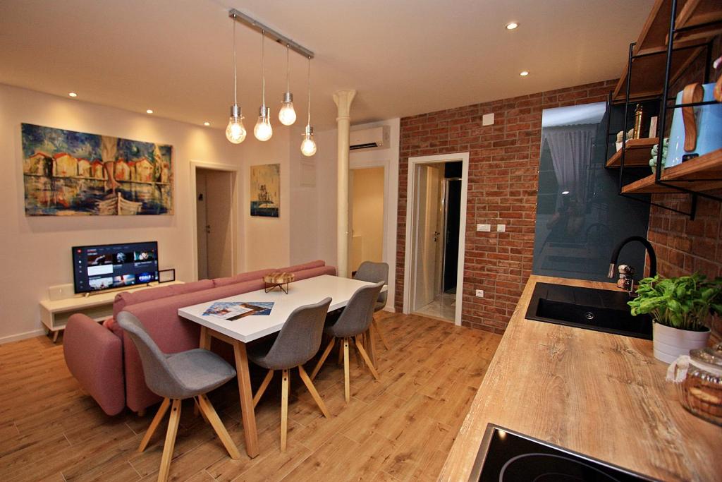 Apartman Michelangelo in the centar of Supetar photo 2
