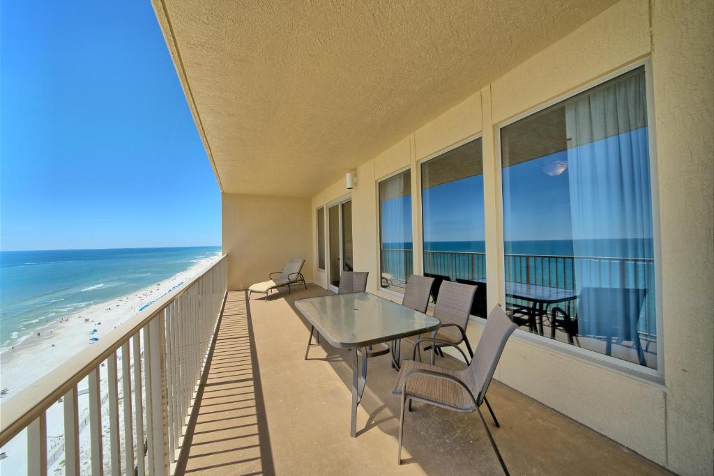 Comfortable High-Rise Condo with Beach Access - Unit 1404 photo 2