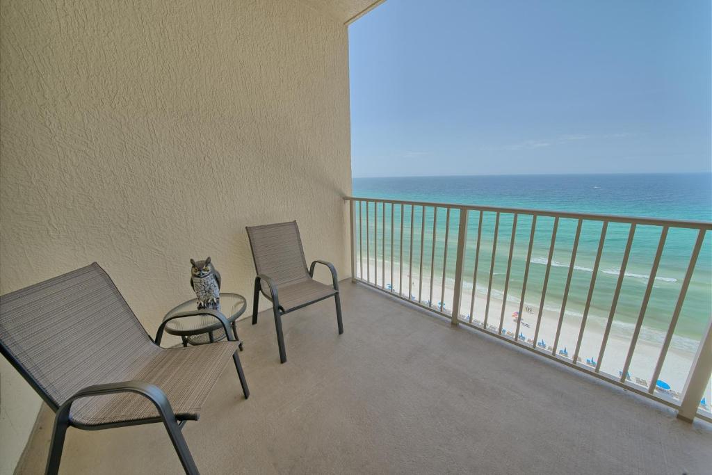 Comfortable High-Rise Condo with Beach Access - Unit 1404 photo 4
