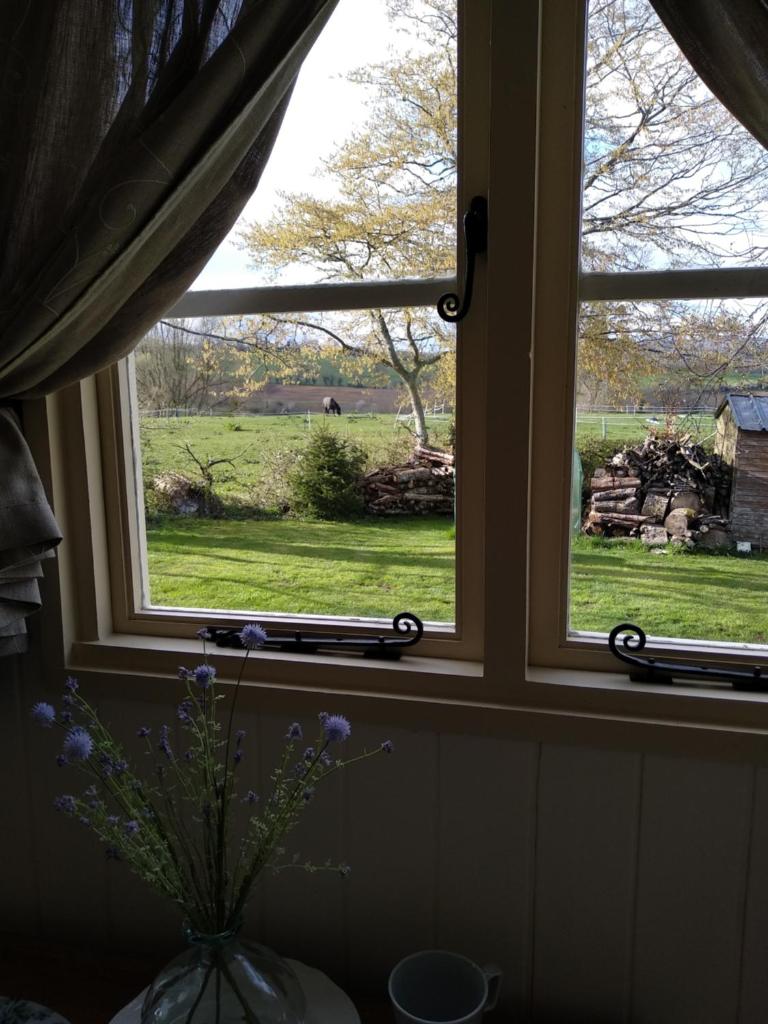 The English shepherds hut @ Les Aulnaies photo 2