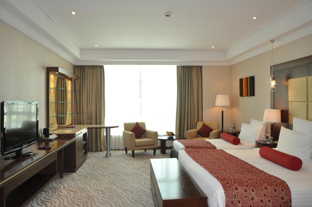 Трехместный (Трехместный номер), Отель Park Regis Kris Kin Hotel