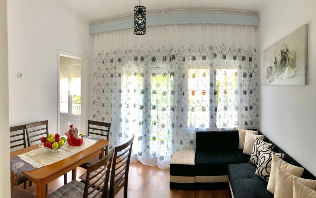 Evmorfias House photo 1