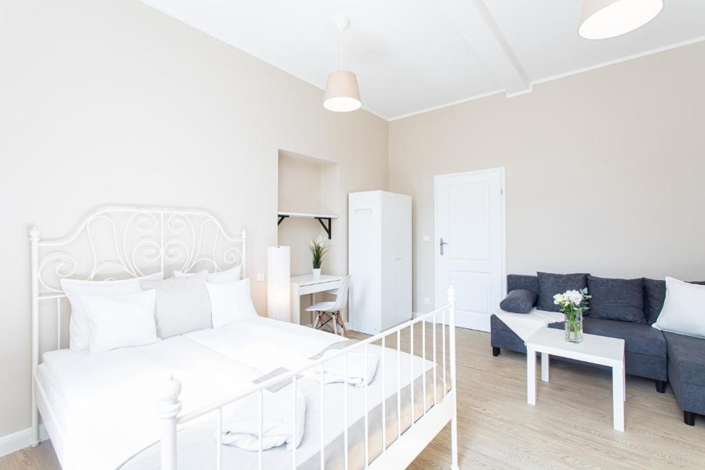 Четырехместный (Четырехместный номер с общей ванной комнатой), Riviera Rooms